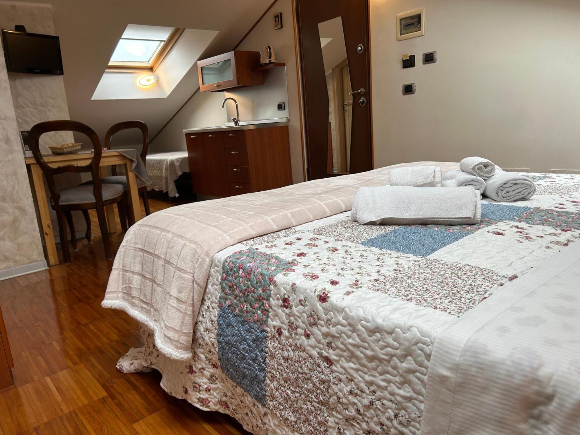 רומא Aurelia Garden Gold B&B מראה חיצוני תמונה