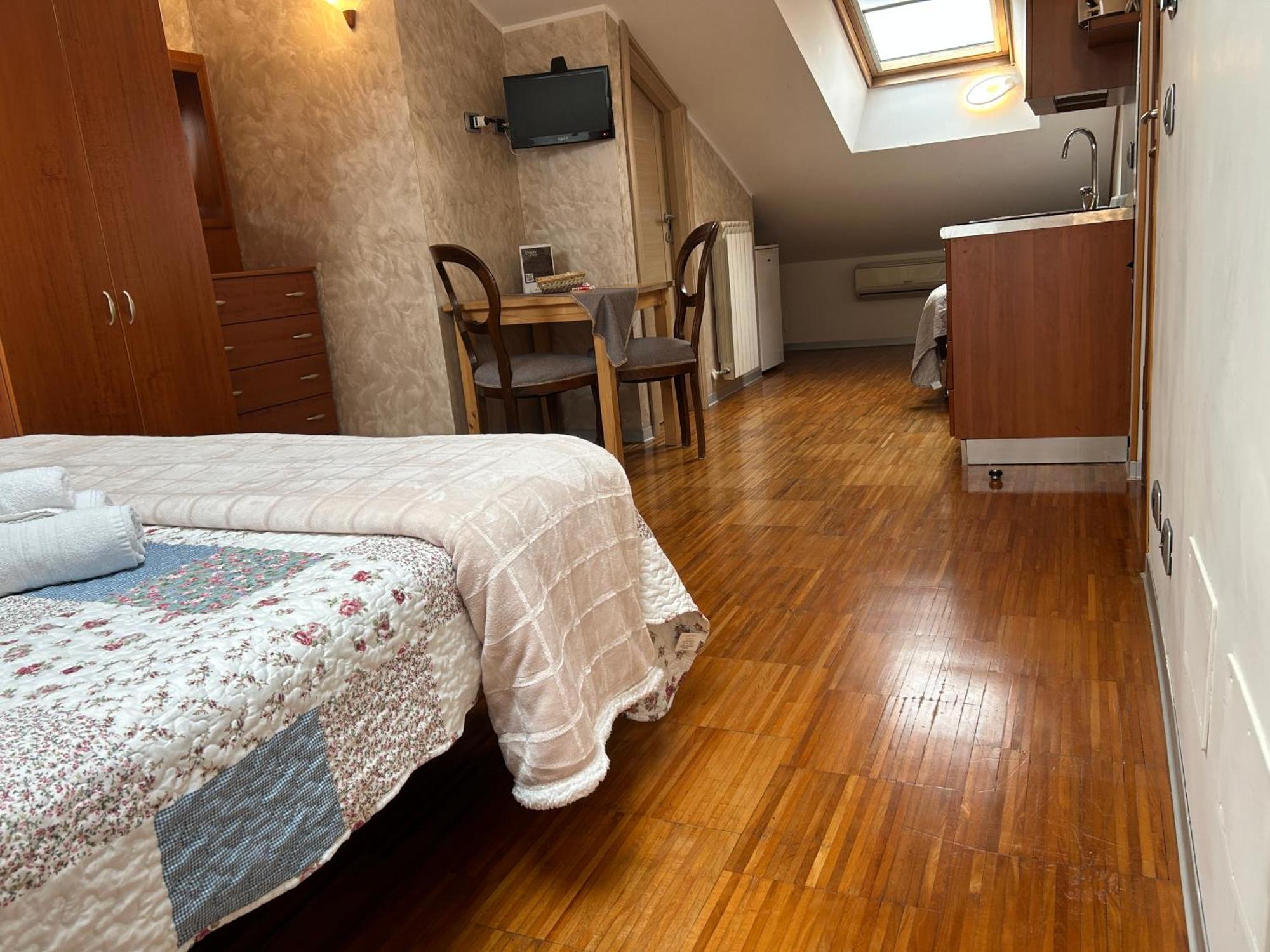 רומא Aurelia Garden Gold B&B מראה חיצוני תמונה