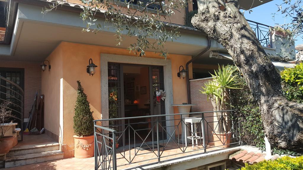 רומא Aurelia Garden Gold B&B מראה חיצוני תמונה