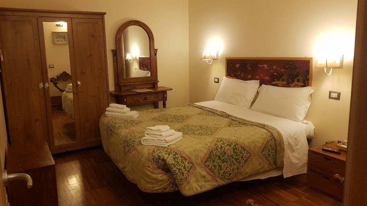 רומא Aurelia Garden Gold B&B מראה חיצוני תמונה